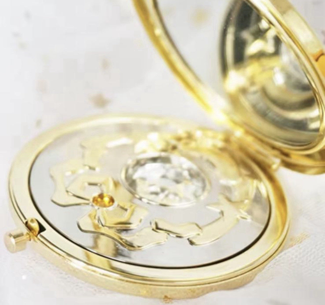 Miroir Sailor Moon Mask-Up avec boîte incluse