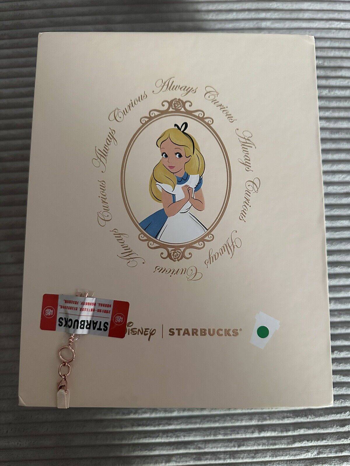 Collection Starbucks Disney Alice au pays des merveilles, édition limitée Starbucks Chine