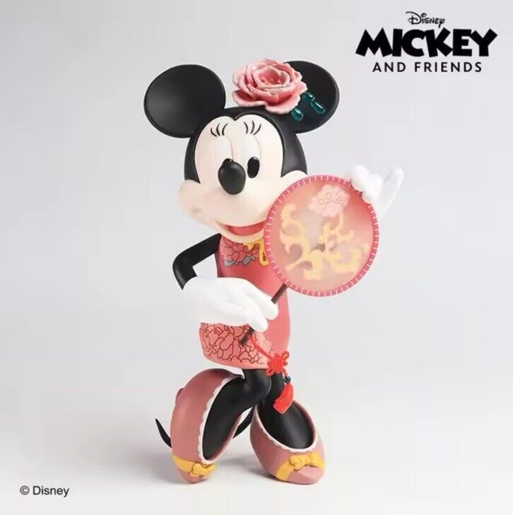 Disney Minnie Mouse New Year's Party Figurine 15cm