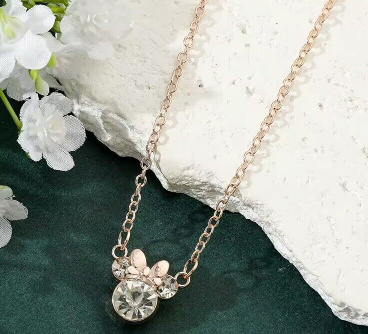 Collier Minnie Mouse avec boîte
